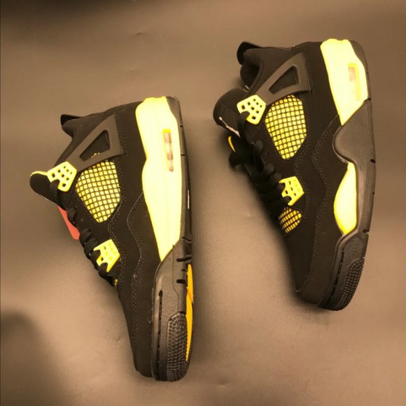 Nike Air Jordan 4 Retro Thunder size 11 men main image 4